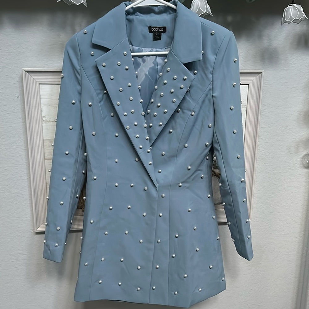 Boohoo pearl blazer dress